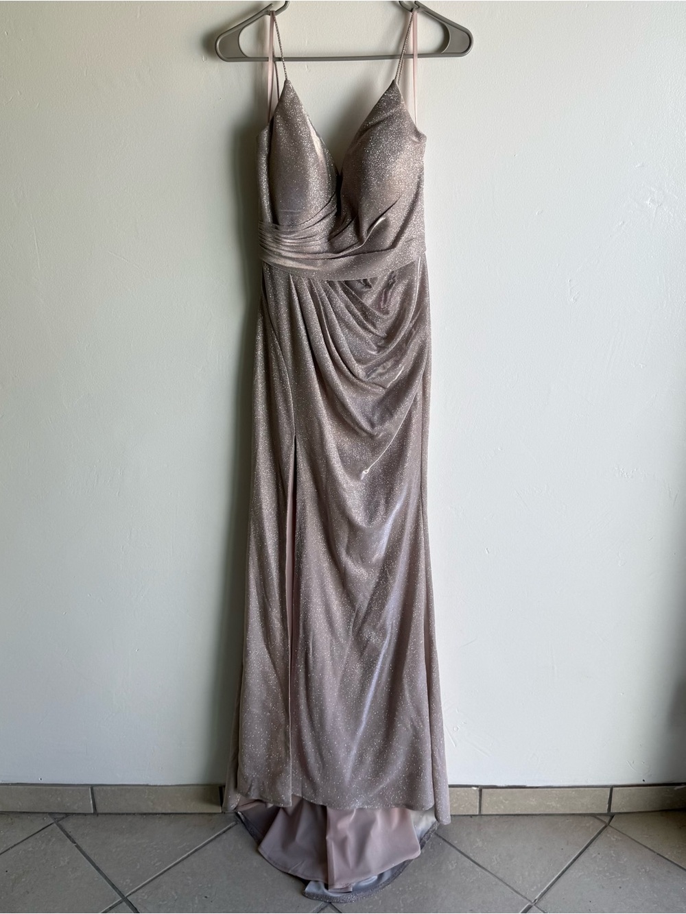 Portia & Scarlett Rosabel Glittering Gown Metallic Nude with Train size 4